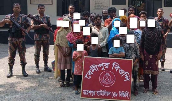 মহেশপুর সীমান্তে মাদক সহ আটক ৩০