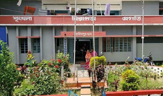 হিলিতে সড়ক দুর্ঘটনায় নিহত ১