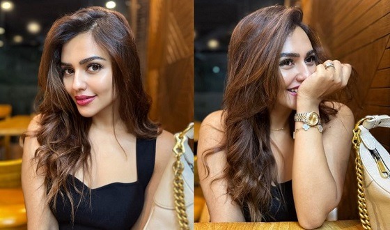 খোশ মেজাজে ধরা দিলেন নুসরাত ফারিয়া