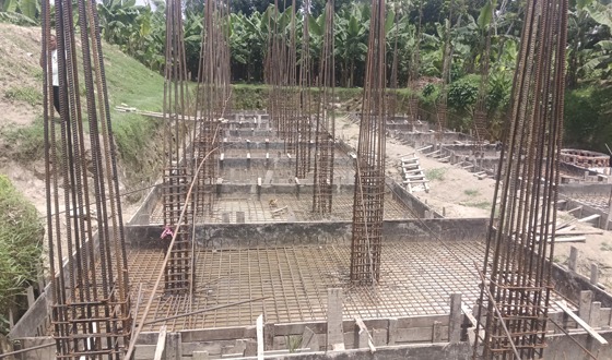 মান্দায় মাদ্রাসা ভবন নির্মাণের সামগ্রী নিয়ে উধাও শ্রমিকেরা