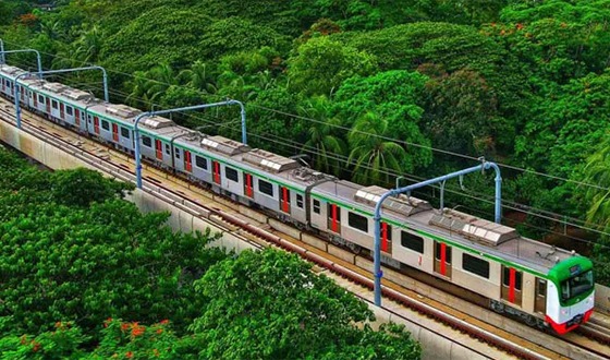 রমজানে ইফতারের জন্য পানি বহন করা যাবে মেট্রোরেলে