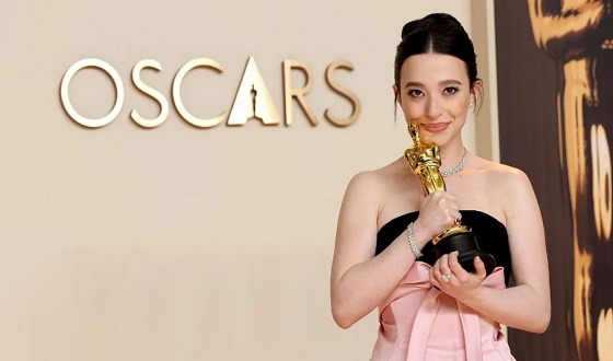 যাদের হাতে উঠলো এবারের অস্কার