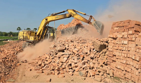 ত্রিশালে দুই ইট ভাটায় ভ্রাম্যমান আদালতের অভিযানে জরিমানা