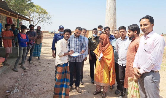 পোরশায় তিনটি ইট ভাটায় ভ্রাম্যমান আদালত পরিচালনা