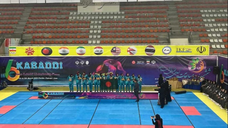 এশিয়ান নারী কাবাডি চ্যাম্পিয়নশিপে মেডেল ও ট্রফি হাতে পেল বাংলাদেশ