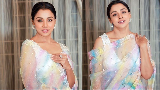 ধর্ষণ ও অহিংসতা বিরুদ্ধে প্রতিবাদ করলেন রুনা খান