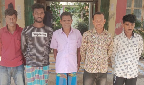 আশাশুনিতে গাঁজাসহ ৫ আসামী গ্রেফতার