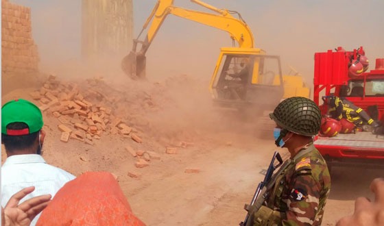 ফরিদগঞ্জে যৌথবাহিনীর অভিযানে অবৈধ তিনটি ইটভাটা বন্ধ