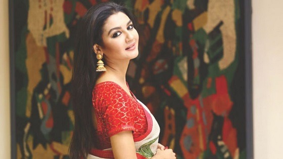 ভারতের ফিল্মফেয়ারে মনোনীত হলেন বাংলাদেশি তিন তারকা