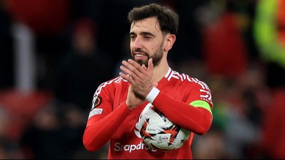 ব্রুনো ফার্নান্দেসের হ্যাটট্রিকের রাতে জয় পেলো ম্যানইউ