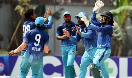 গাজী গ্রুপের দাপুটে জয়, প্রাইম ব্যাংকের ব্যাটিং বিপর্যয়