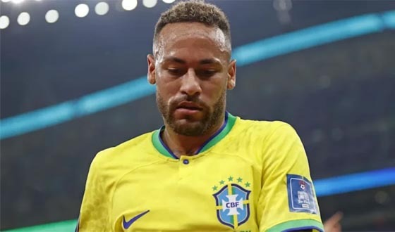 ব্রাজিল দলে ফেরার আগেই ইনজুরিতে নেইমার, বিশ্বকাপ বাছাইপর্বে অনিশ্চিত