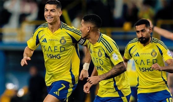 রোনালদোর ৯২৮তম গোল, ১০ জন নিয়ে জয় পেল আল নাসর