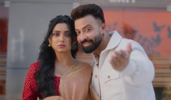 শাকিব-ইধিকার রোমান্সে মাতোয়ারা দর্শক