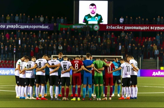 সাবেক খেলোয়াড়কে মৃত ভেবে নীরবতা পালন!