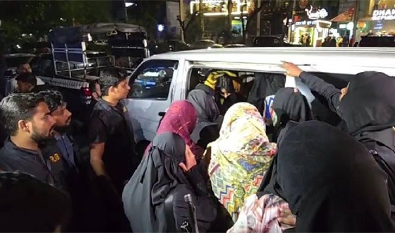 গুলশান ‘স্পা সেন্টারে’ অসামাজিক কার্যকলাপ: অভিযানে আটক একাধিক নারী