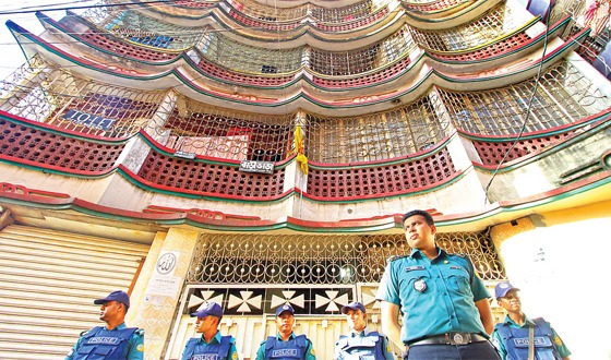 জঙ্গি সাজিয়ে ৯ তরুণকে হত্যা: সাবেক আইজিপিসহ কারাগারে ৩