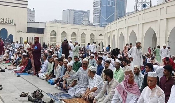 বায়তুল মোকাররমে ঈদের পাঁচ জামাত অনুষ্ঠিত