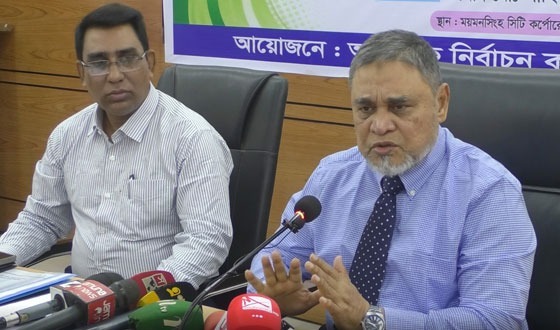 সঠিক দায়িত্ব পালন না করলে আমরা ১৮ কোটি মানুষের কাছে আসামি: সিইসি