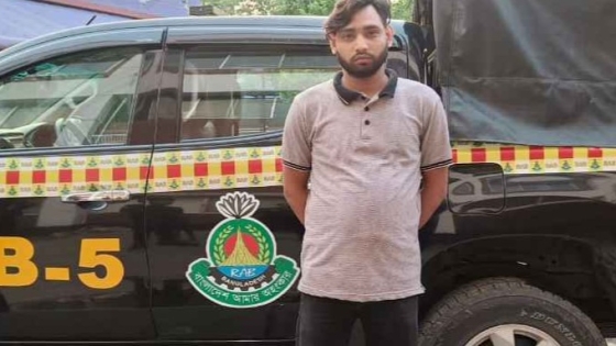 বিয়ের প্রলোভনে প্রেমিকার সাথে শারীরিক সম্পর্কের নগ্ন ছবি ধারণ, যুবক গ্রেপ্তার