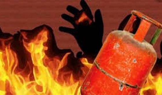 রাজধানীতে গ্যাস বিস্ফোরণ, একই পরিবারের দগ্ধ ৫