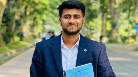 ছিনতাইকারীদের ছুরিকাঘাতে রাবি শিক্ষার্থী আহত