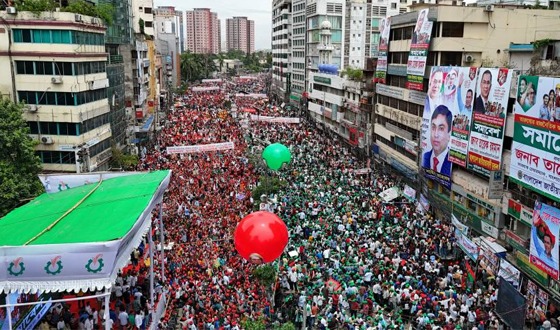নয়াপল্টনে ‘তারুণ্যের সমাবেশে’ বিএনপির নেতাকর্মীদের ঢল