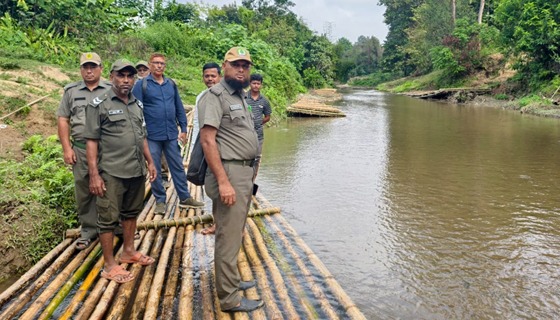লক্ষ্ণীছড়ির বর্মাছড়িতে উদ্ধার হওয়া কোটি টাকার কাঠ উধাও