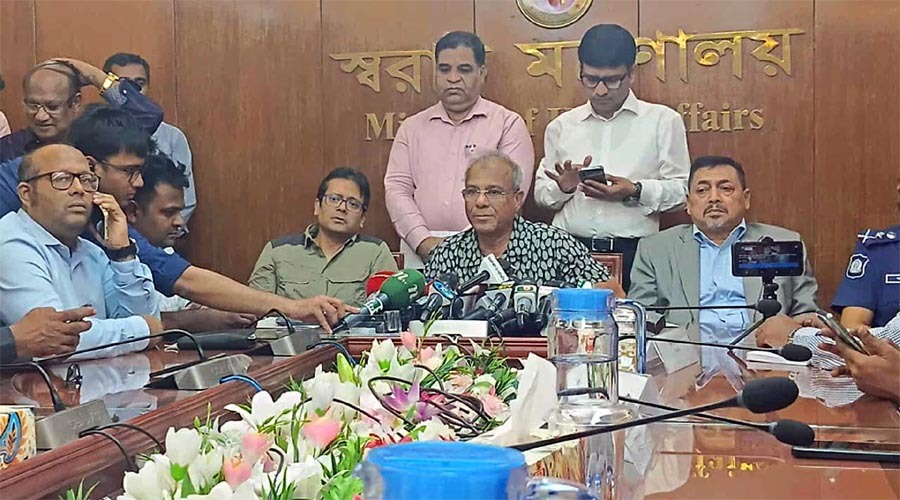 শিগগির পুলিশ কমিশন গঠন, আগের নির্বাচনের কর্মকর্তারা বাদ: স্বরাষ্ট্র উপদেষ্টা