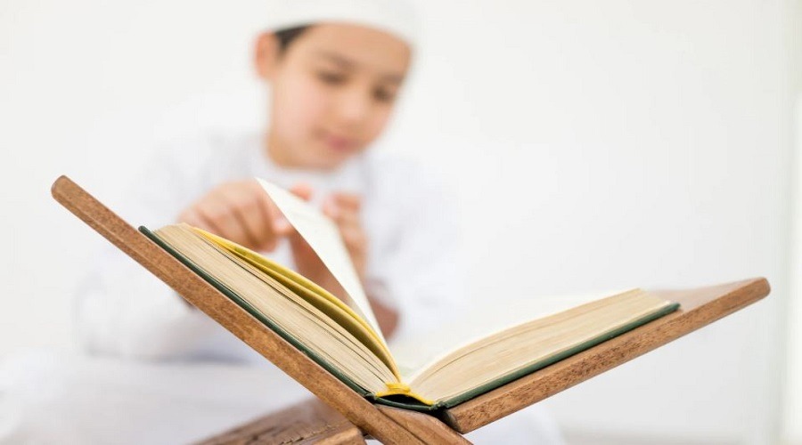 সন্তানকে কোরআন শেখাচ্ছেন? গুরুত্ব দিন এই বিষয়গুলোর উপর