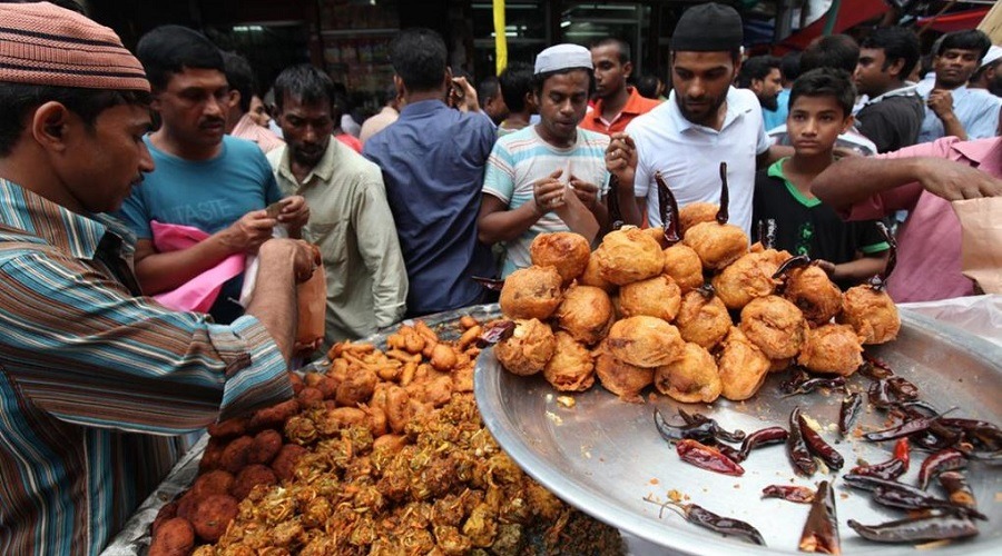 ভেজাল ও অস্বাস্থ্যকর খাবার দেশের এখন নীরব ঘাতক
