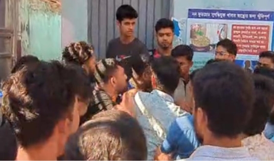 আধিপাত্য বিস্তার নিয়ে রাজশাহী সিটি কলেজে ছাত্রদল-শিবির হাতাহাতি