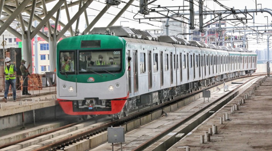 মেট্রোর লেন থেকে দুইটি অবিস্ফোরিত ককটেল উদ্ধার