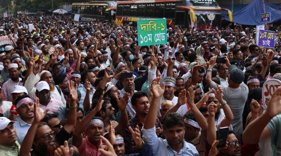 বার্ষিক পরীক্ষার আগেই কর্মবিরতির হুঁশিয়ারি প্রাথমিকের শিক্ষকদের
