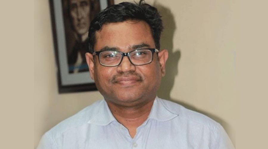 ঢাবি শিক্ষক হাফিজুর রহমান কার্জনের হাইকোর্টে জামিন