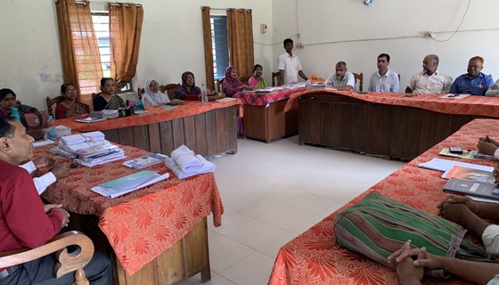 আগৈলঝাড়ায় শিক্ষকদের কর্মবিরতি পালন