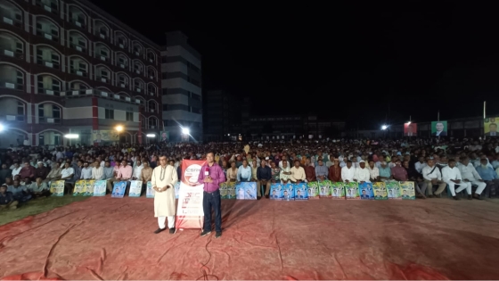 বাগমারায় অধ্যাপক কামাল হোসেনের প্রচারণায় নেতাকর্মীদের ঢল