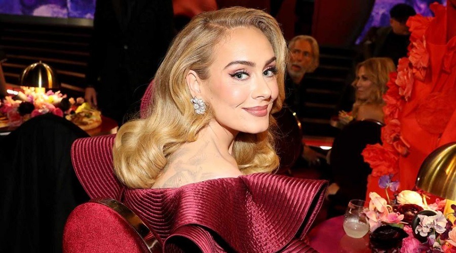 নতুন রূপে ফিরলেন অ্যাডেল