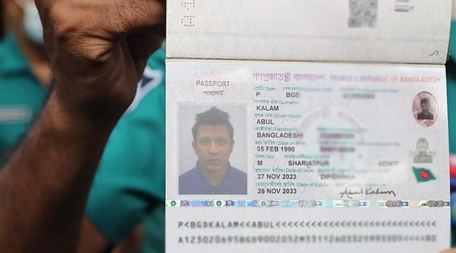 মেট্রোরেল দুর্ঘটনায় নিহতের পরিবারকে ৫ লাখ টাকা ক্ষতিপূরণ, চাকরির আশ্বাস