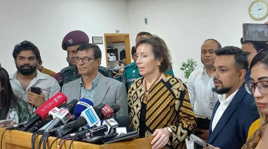 যুক্তরাষ্ট্র কোনো নির্দিষ্ট রাজনৈতিক দলকে সমর্থন করে না: চার্জ দ্য অ্যাফেয়ার্স