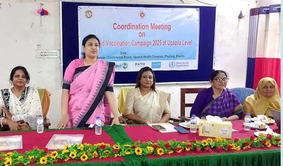 ফুলতলায় টাইফয়েড টিকাদান ক্যাম্পেইন