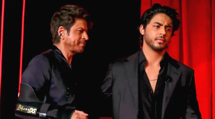 ছেলেকে ছাড়াতে ব্যক্তিগত উড়োজাহাজের প্রস্তাবও দিয়েছিলেন শাহরুখ খান