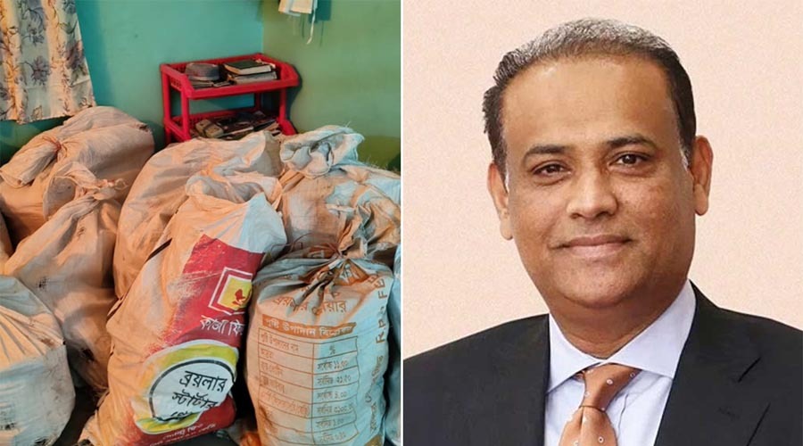 সাবেক ভূমিমন্ত্রীর অর্থপাচার মামলায় ২৩ বস্তা আলামত জব্দ করল দুদক