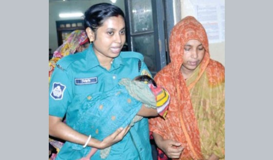 জন্ম থেকেই বন্ধী জীবন