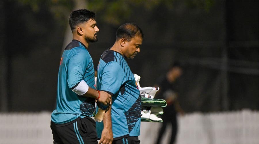 ভারত লড়াইয়ের আগে বাংলাদেশ শিবিরে দুঃসংবাদ