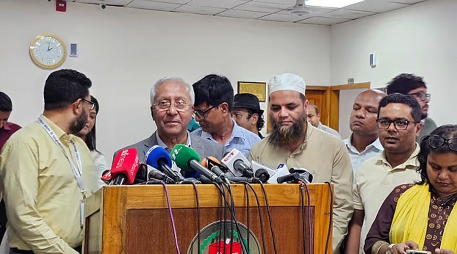 শাপলা প্রতীক নিয়ে অনড় এনসিপি, ইসির সাফ না