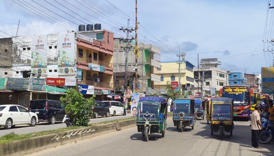 চট্টগ্রাম-খাগড়াছড়ি সড়কে পরবর্তী নির্দেশ না দেওয়া পর্যন্ত অবরোধ শিথিল