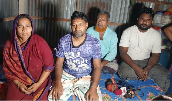 চাটমোহরে মারপিটের শিকার হারুন দোষিদের বিচার চাইলেন