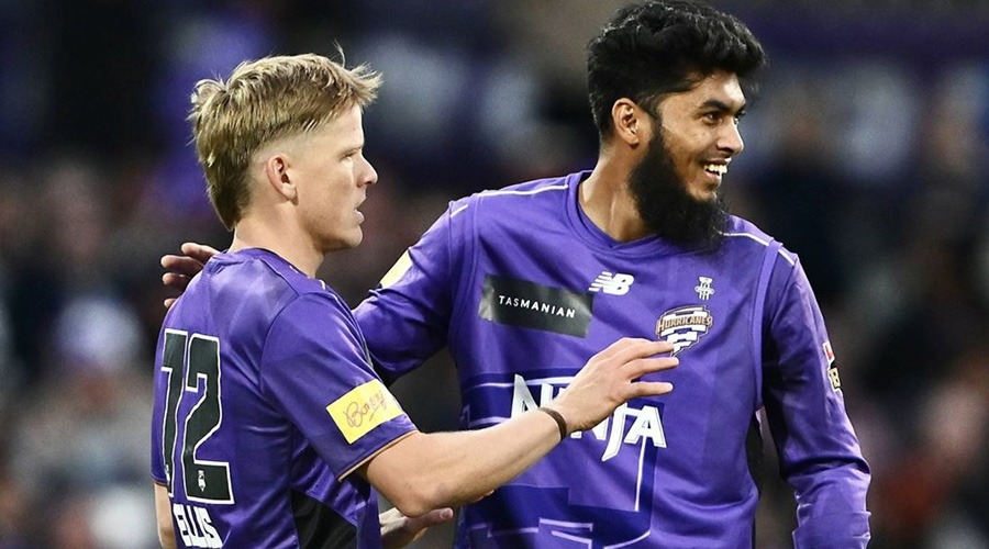 বিবিএলে সেরা খেলোয়াড়ের খেতাব জিতলেন রিশাদ