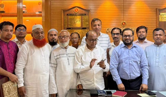 জেলা প্রশাসকের সঙ্গে চাঁদপুর চেম্বার নেতৃবৃন্দের পরিচিতি সাক্ষাৎ